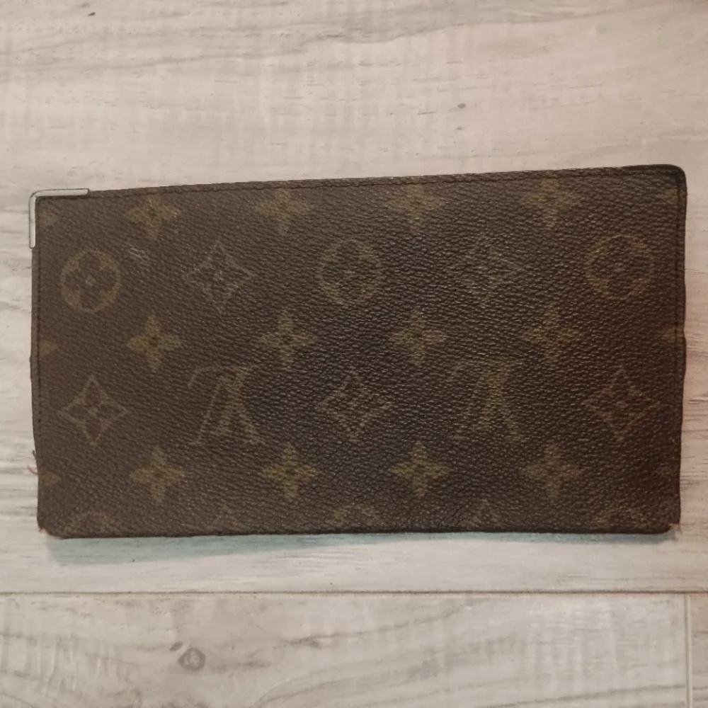 Authentic Louis Vuitton Monogram Checkbook Wallet Vintage